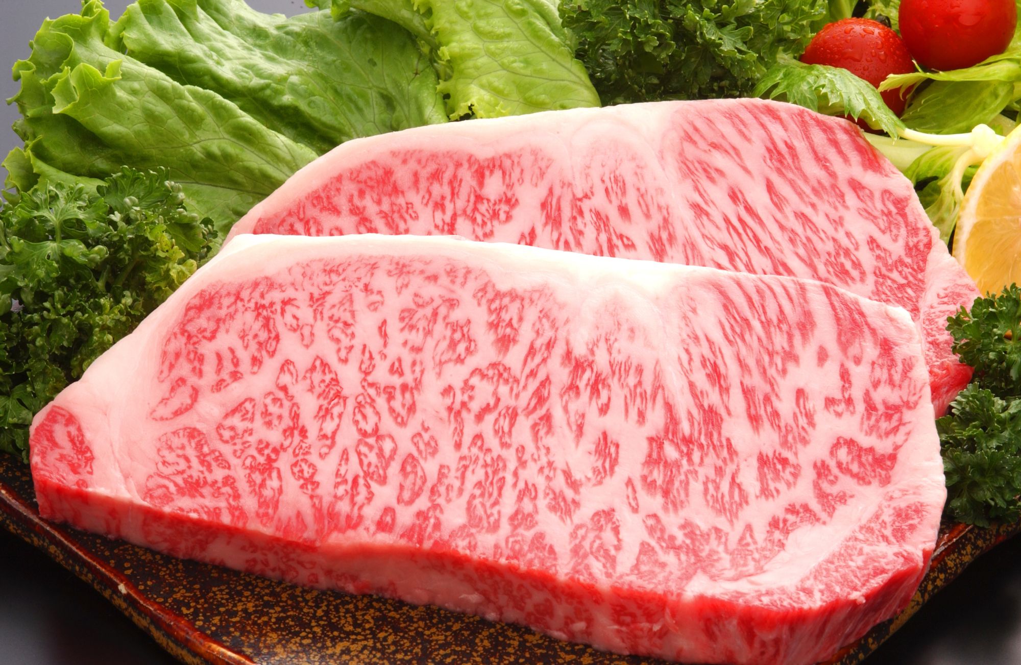 昭和10年に創業した食肉卸の「淡路ビーフ新谷」